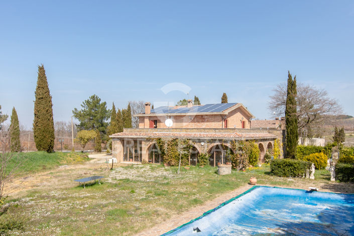 Image No.13-7 Bed Country House for sale