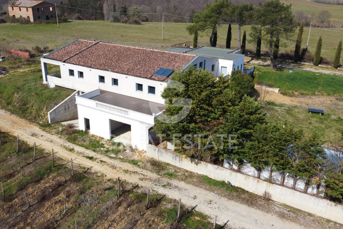 Image No.18-7 Bed Country House for sale