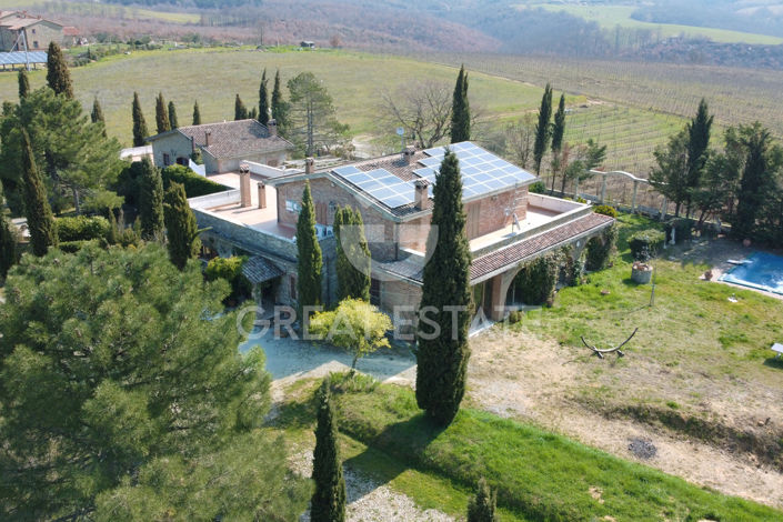 Image No.20-7 Bed Country House for sale