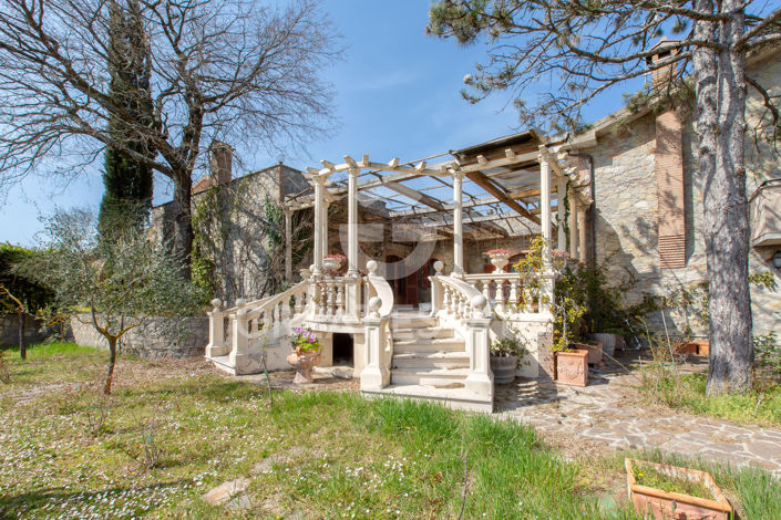 Image No.23-7 Bed Country House for sale