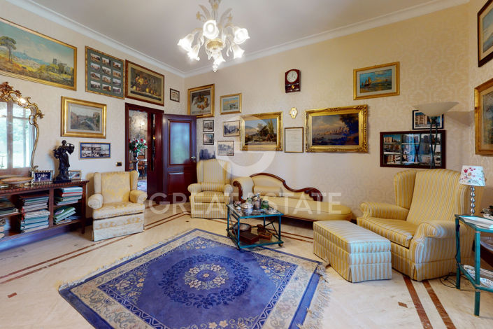 Image No.35-7 Bed Country House for sale