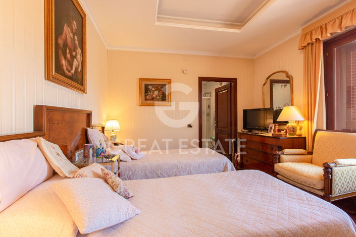 Image No.45-7 Bed Country House for sale