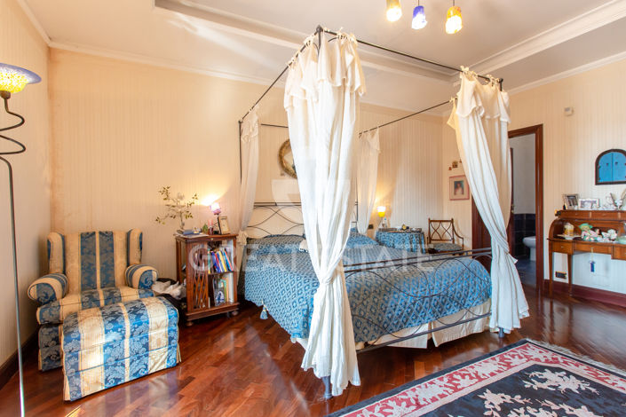 Image No.46-7 Bed Country House for sale