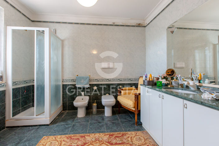 Image No.53-7 Bed Country House for sale