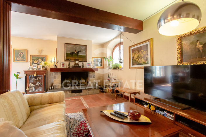 Image No.55-7 Bed Country House for sale