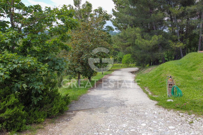 Image No.16-8 Bed Country House for sale