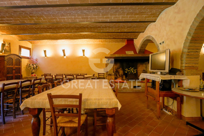 Image No.20-8 Bed Country House for sale