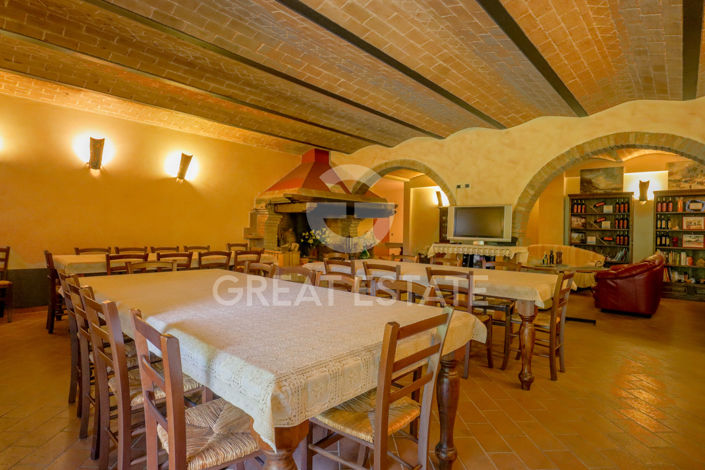 Image No.21-8 Bed Country House for sale