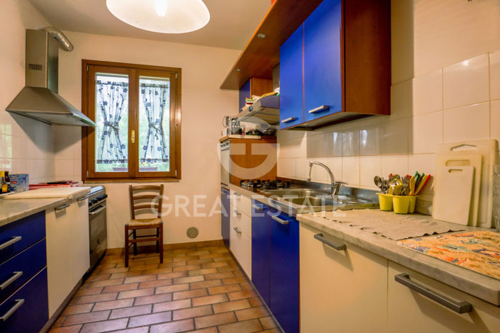 Image No.26-8 Bed Country House for sale