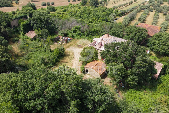 Image No.8-Maison de campagne de 1 chambre à vendre à Pérouse