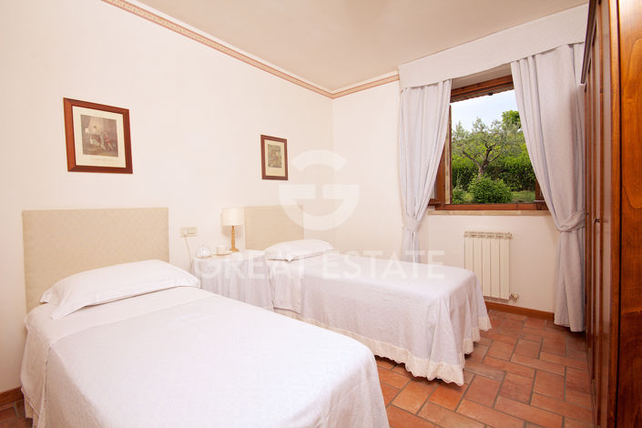 Image No.32-10 Bed Country House for sale