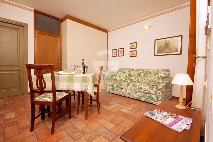 Image No.33-10 Bed Country House for sale