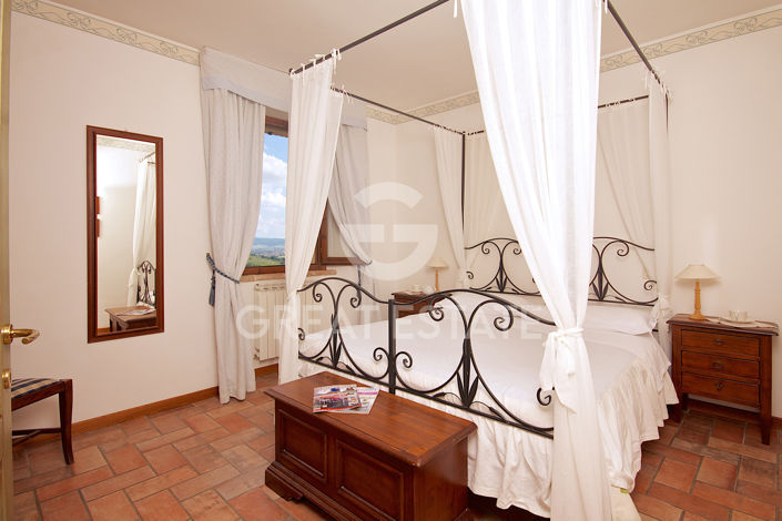 Image No.43-10 Bed Country House for sale