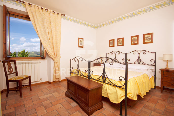Image No.45-10 Bed Country House for sale