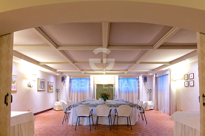 Image No.5-10 Bed Country House for sale