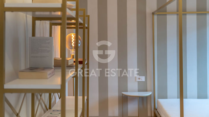 Image No.12-3 Bed Property for sale