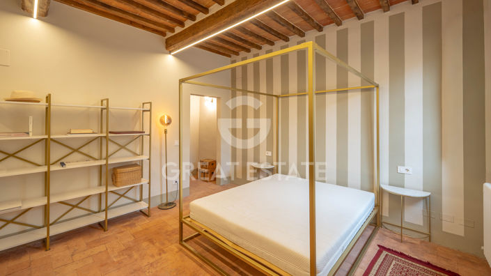 Image No.13-3 Bed Property for sale