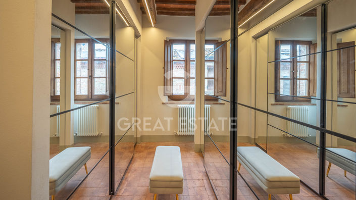 Image No.15-3 Bed Property for sale