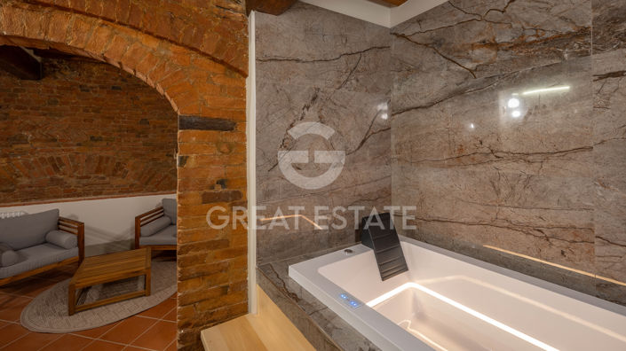 Image No.29-3 Bed Property for sale