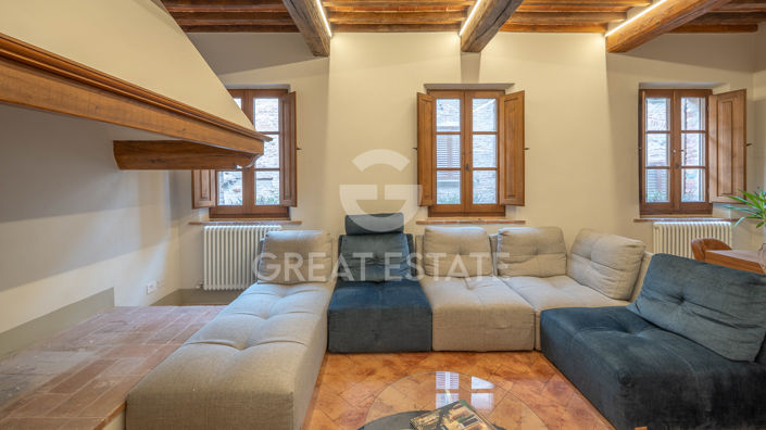 Image No.6-3 Bed Property for sale