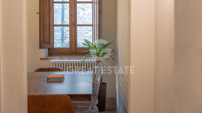 Image No.9-3 Bed Property for sale