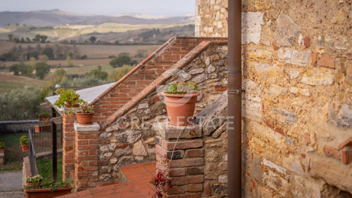 Image No.15-7 Bed Country House for sale