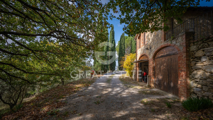 Image No.19-7 Bed Country House for sale