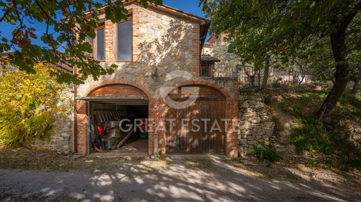 Image No.20-7 Bed Country House for sale