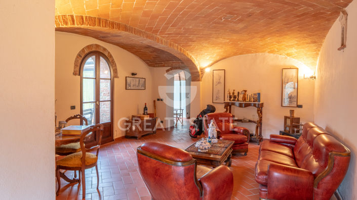 Image No.23-7 Bed Country House for sale