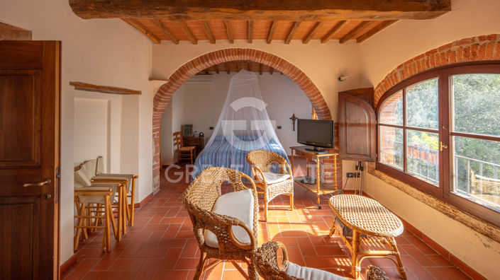 Image No.28-7 Bed Country House for sale