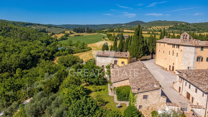 Image No.12-4 Bed Country House for sale