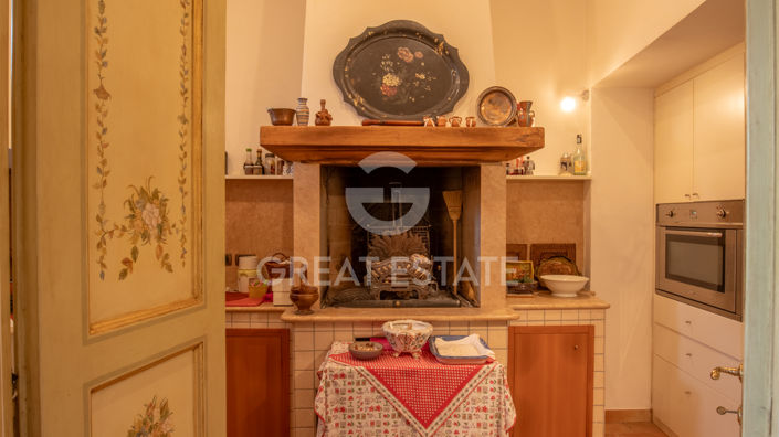 Image No.18-4 Bed Country House for sale