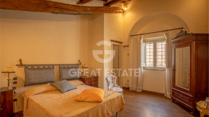 Image No.25-4 Bed Country House for sale