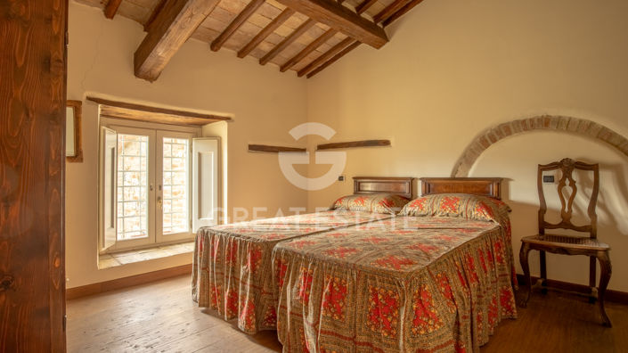 Image No.29-4 Bed Country House for sale