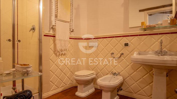 Image No.30-4 Bed Country House for sale