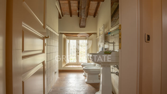 Image No.31-4 Bed Country House for sale