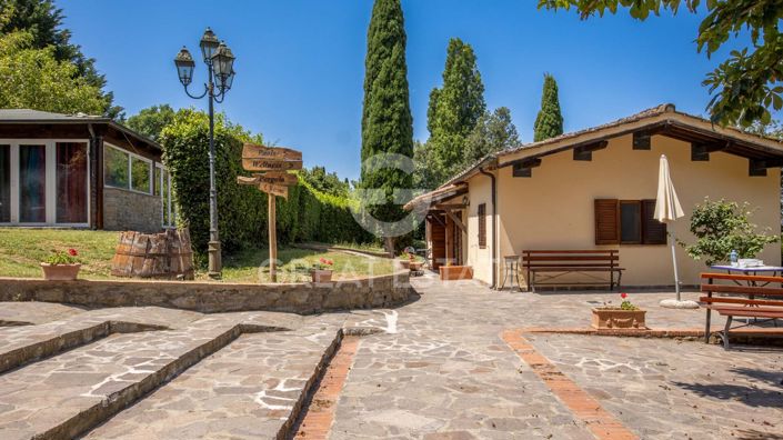 Image No.17-12 Bed Country House for sale