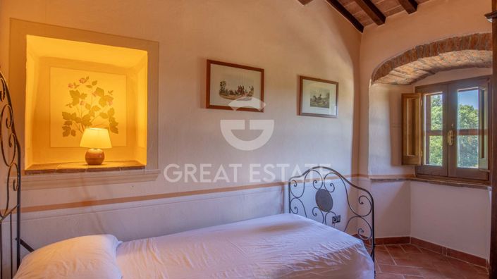 Image No.47-12 Bed Country House for sale