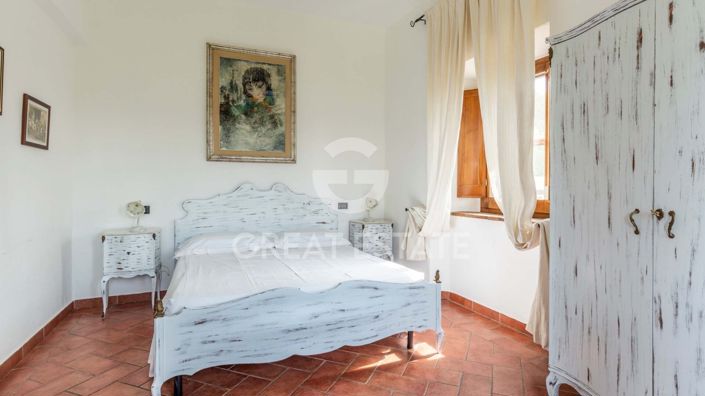 Image No.48-12 Bed Country House for sale