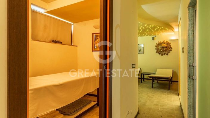 Image No.50-12 Bed Country House for sale