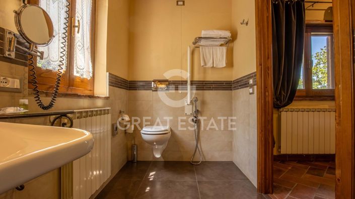 Image No.54-12 Bed Country House for sale