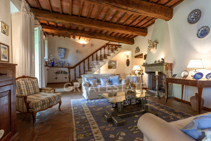 Image No.3-4 Bed Property for sale