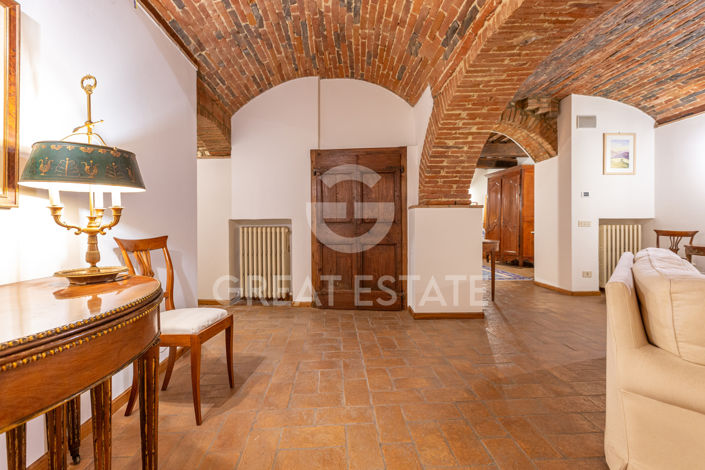 Image No.45-4 Bed Property for sale