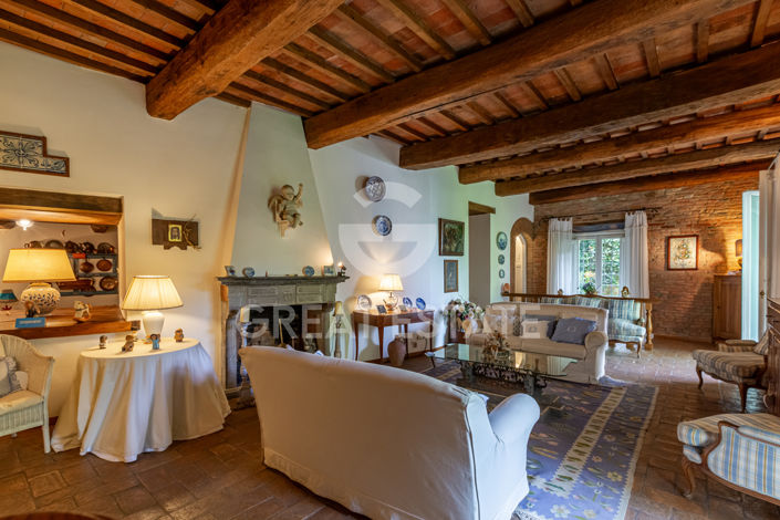 Image No.7-4 Bed Property for sale