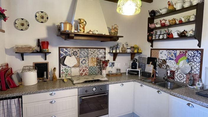 Image No.15-4 Bed Country House for sale