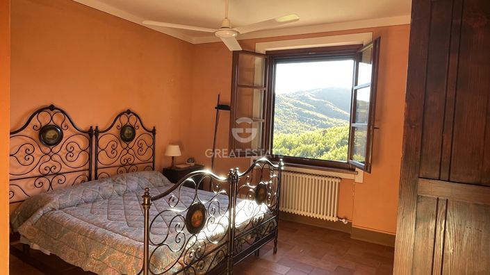 Image No.20-4 Bed Country House for sale