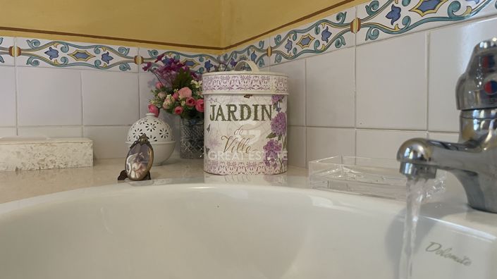 Image No.24-4 Bed Country House for sale