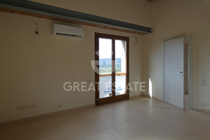 Image No.15-4 Bed Country House for sale