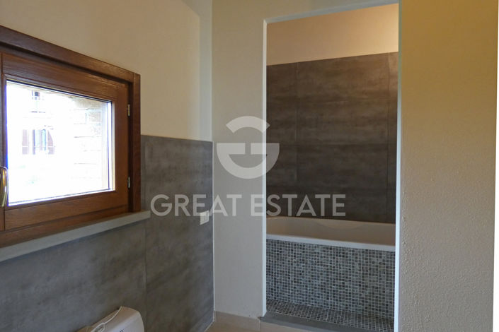 Image No.18-4 Bed Country House for sale