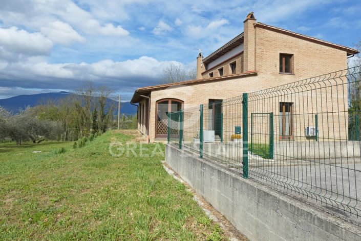 Image No.8-4 Bed Country House for sale